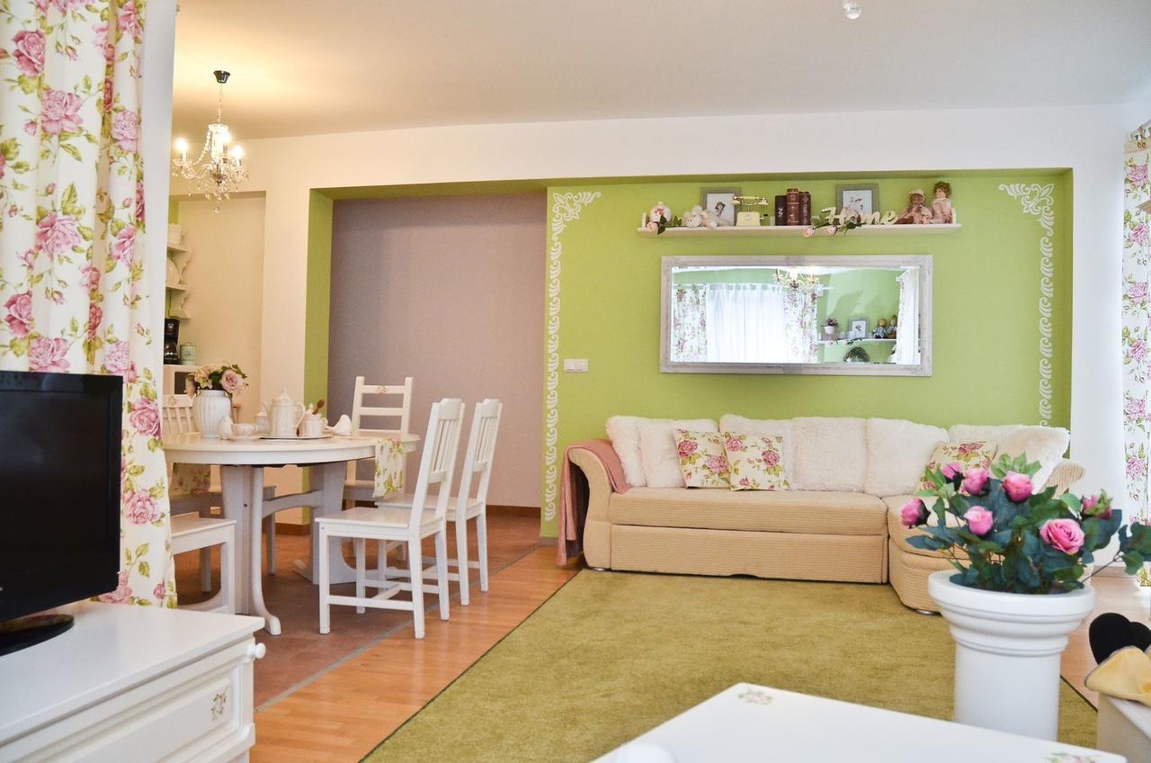 Romantic Apartman Hajdúszoboszló المظهر الخارجي الصورة