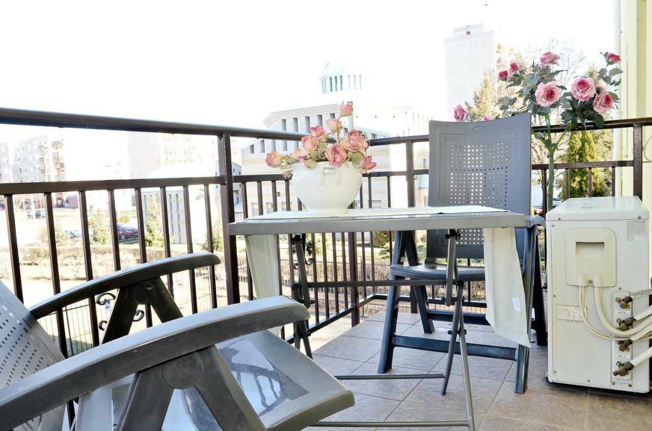 Romantic Apartman Hajdúszoboszló المظهر الخارجي الصورة